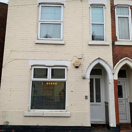 Stylish Home Near Shopping Plus Dining - Book Summer Stays Now Nottingham Exterior photo